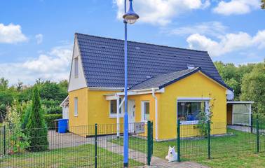 Ferienhaus für 4 Personen, mit Seeblick und Garten in Klausdorf
