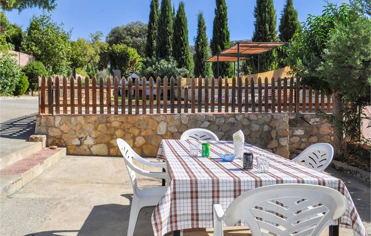 Apartamento de 217 pies cuadrados: AC, Piscina, Terraza, Internet y Grill in Montefrío, Provincia de Granada