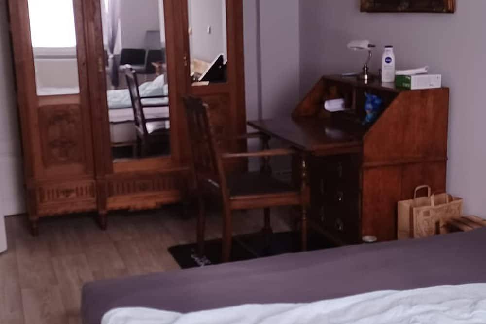 Ganze Wohnung, Ruhige 3 Zi., Küche, Bad. 80 qm, Balkon u. Garten mitten in der Stadt in Peine, Braunschweig und Umgebung
