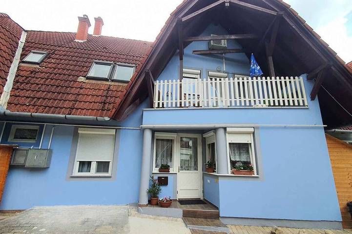 Ferienhaus für 6 Personen, mit Garten und Balkon