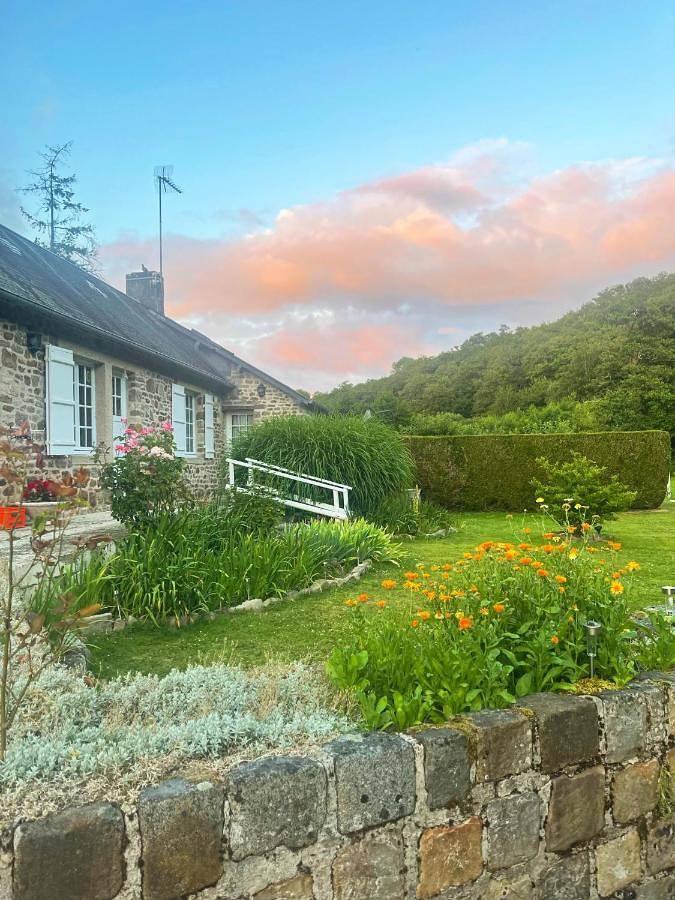 Location de vacances pour 2 personnes, avec jardin et vue, animaux acceptés dans Souleuvre-en-Bocage - 2