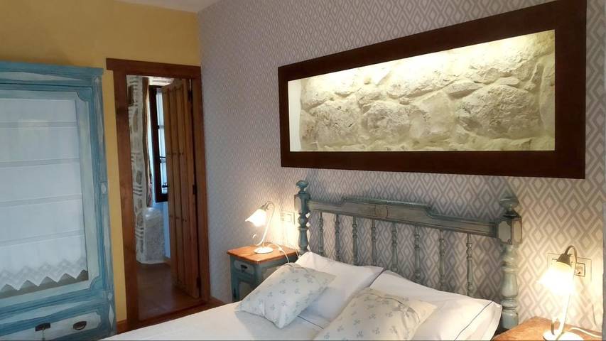 Casa rural para 3 personas, con jardín y vistas, Familias con niños en Provincia de Burgos - 2