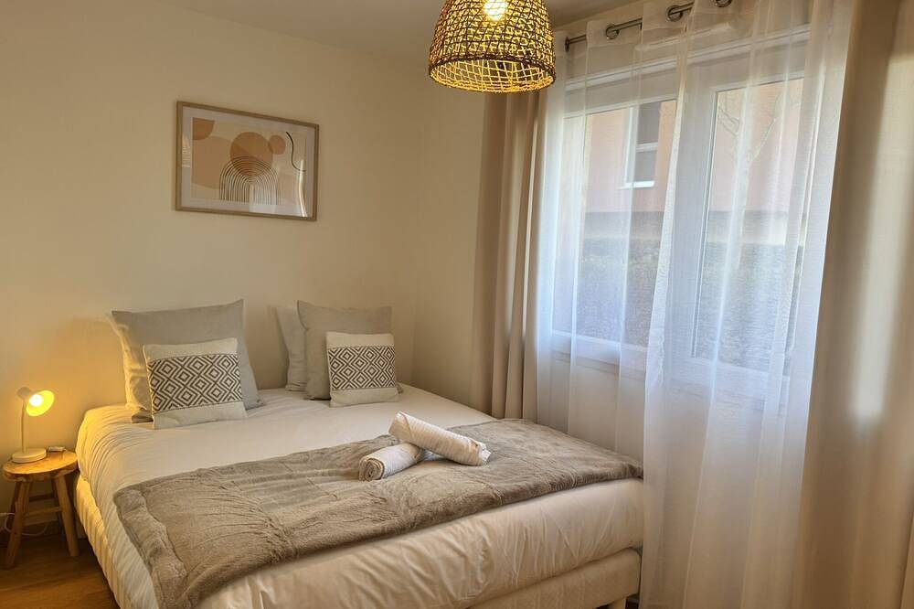 Entire apartment, Dream Life in Paris By Dream Apartments in Chessy, Seine-et-Marne