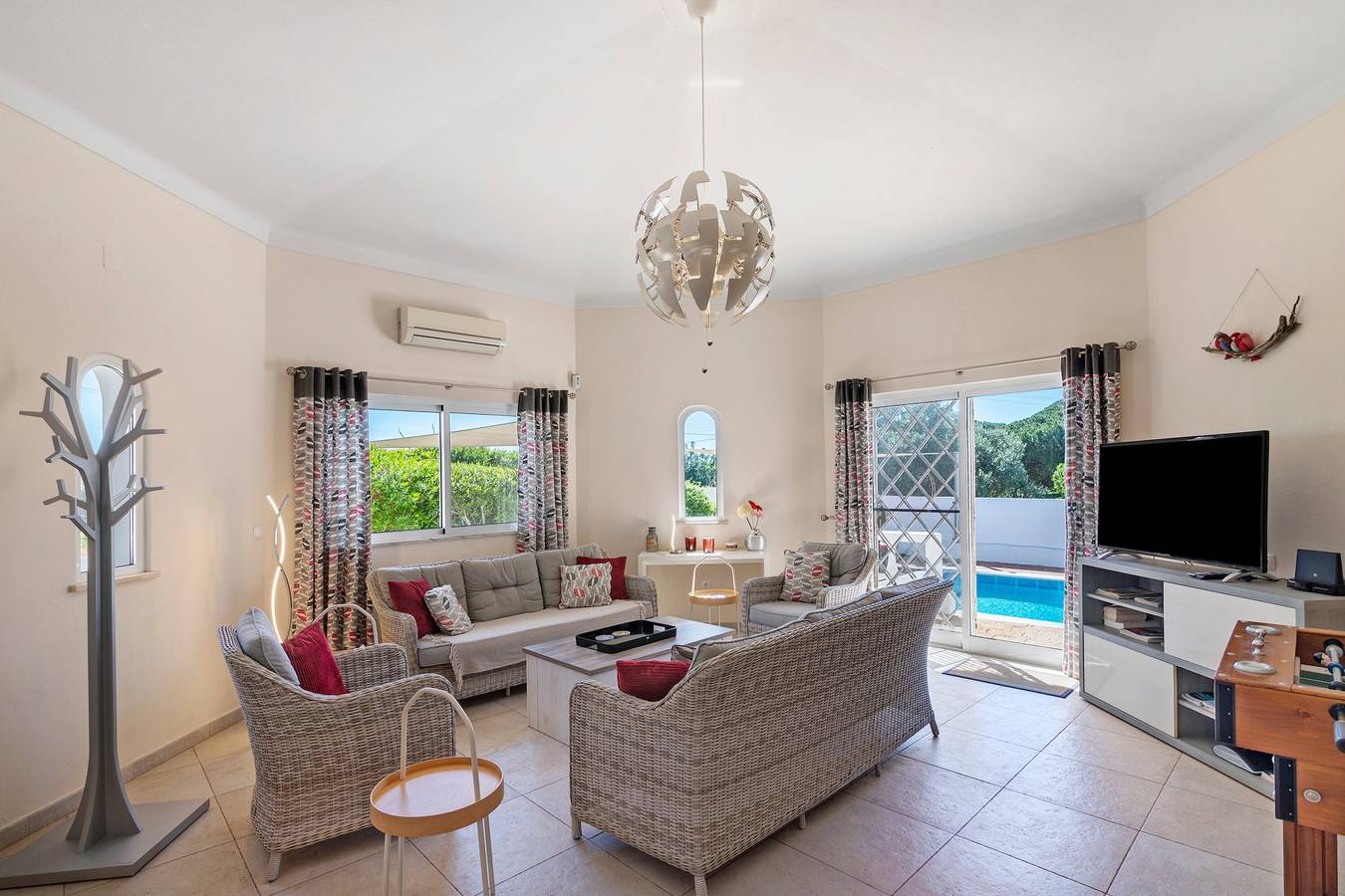 Villa „Casa Katz“ mit privatem Pool, Wlan und Klimaanlage in Quarteira, Faro Distrikt