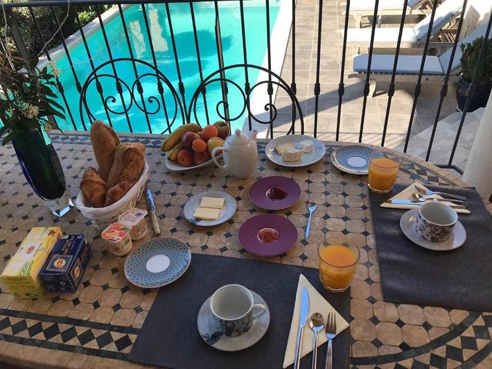 Location de vacances pour 2 personnes, avec vue sur le lac et vue ainsi que jardin et piscine à Bouzigues - 4