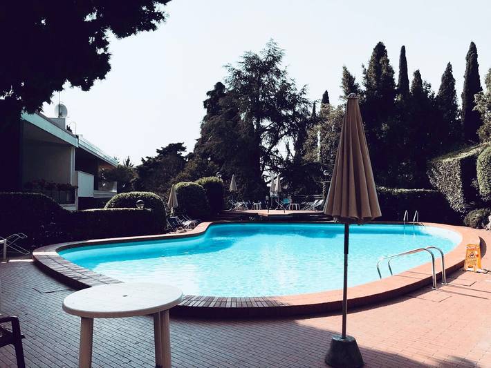 Ferienhaus für 2 Personen, mit Balkon und Garten in Gardone Riviera