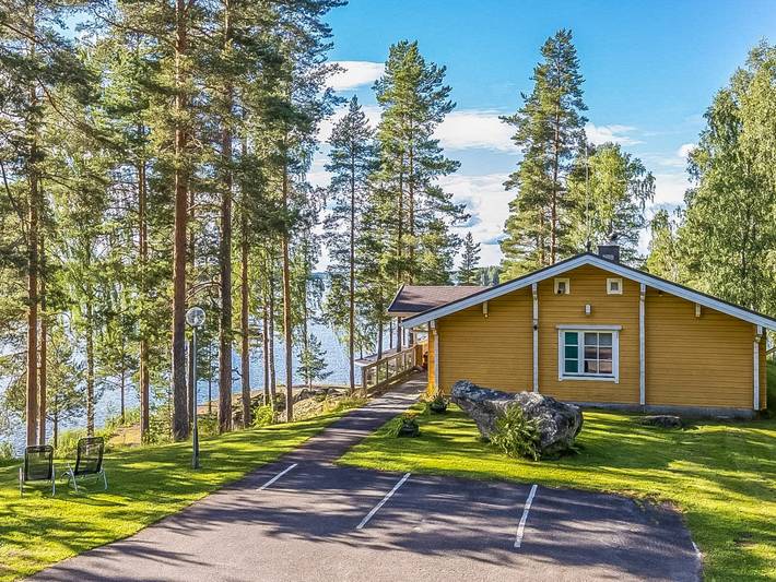 Ferienhaus für 10 Personen, mit Sauna und Seeblick in Leppävirta