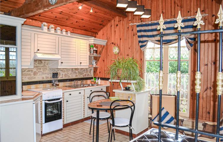 Gîte pour 2 personnes, avec jardin à Terrasson-Lavilledieu - 4