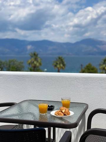 Gîte pour 4 personnes, avec vue et terrasse, animaux acceptés dans Selianitika