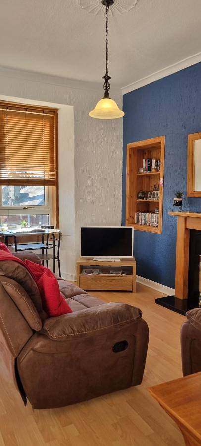 Entire apartment, Brucefield Avenue, Dunfermline in Dunfermline, Fife region