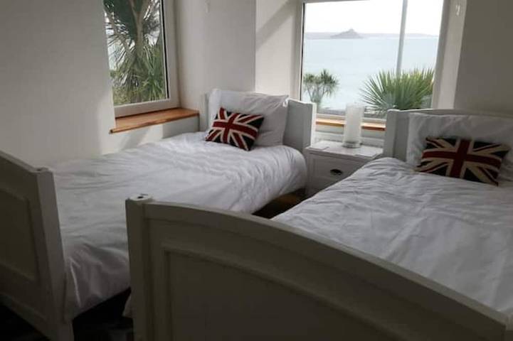 Appartement entier, Sunrise Apartment 2 Bed Amazing Location Sea Castle View Cornwall Uk in Penzance, Cornouailles