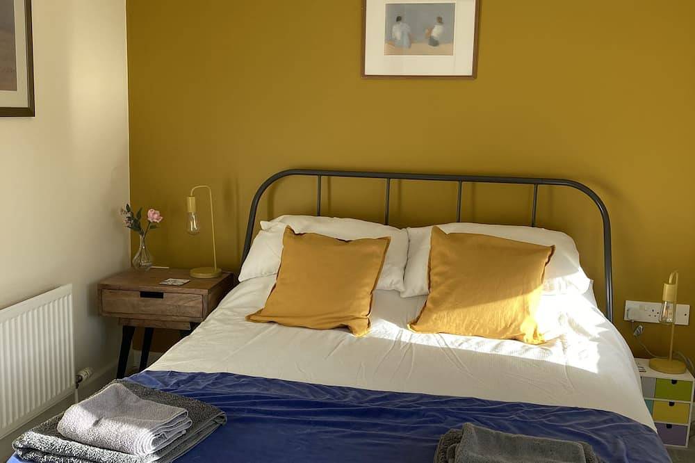 Spazioso, luminoso e confortevole appartamento con 2 camere da letto situato a soli 10 minuti a piedi dalle splendide spiagge ea pochi passi dalla città incontaminata di Malahide. in Malahide, Fingal
