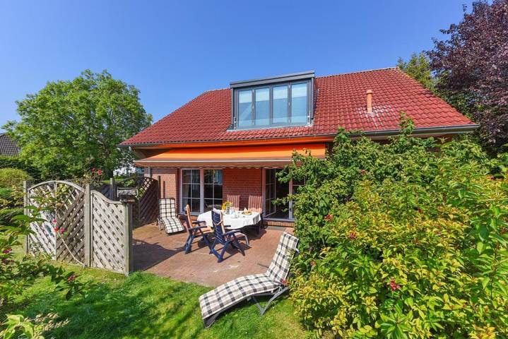 Ferienhaus für 4 Personen, mit Terrasse und Garten sowie Ausblick in Jever
