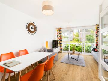 Glamping for 4 People in Warwick, Heart of England, Photo 2