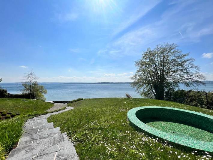 Ferienhaus für 10 Personen, mit Seeblick und Garten am Bodensee