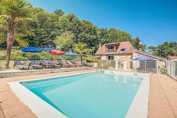 Gîte pour 8 personnes, avec jardin à Blis-et-Born