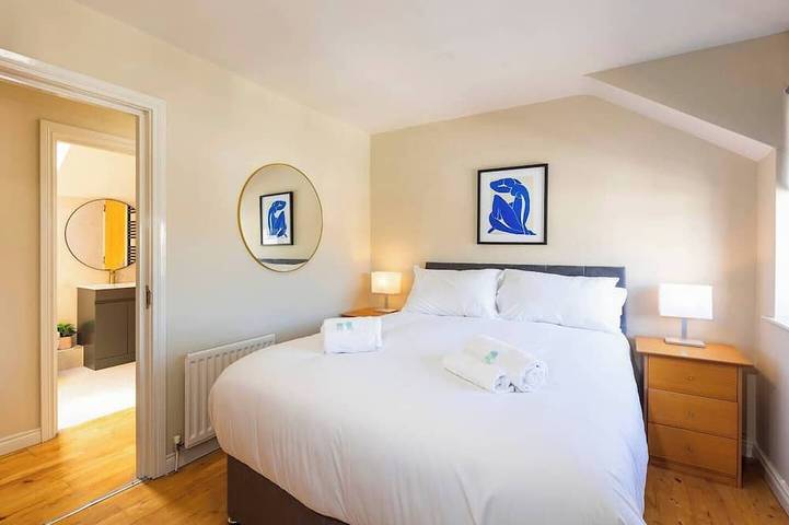 Ganze Wohnung, The Warhol - 2 bd Loft Style Ap. Ultra Fast Wifi in Belfast, Grafschaft Antrim