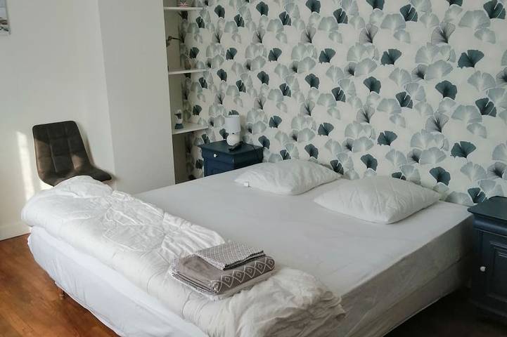 Maison rénovée à 50 m de la plage – Jardin clos & terrasses, vue mer in Gâvres, Côte des Mégalithes