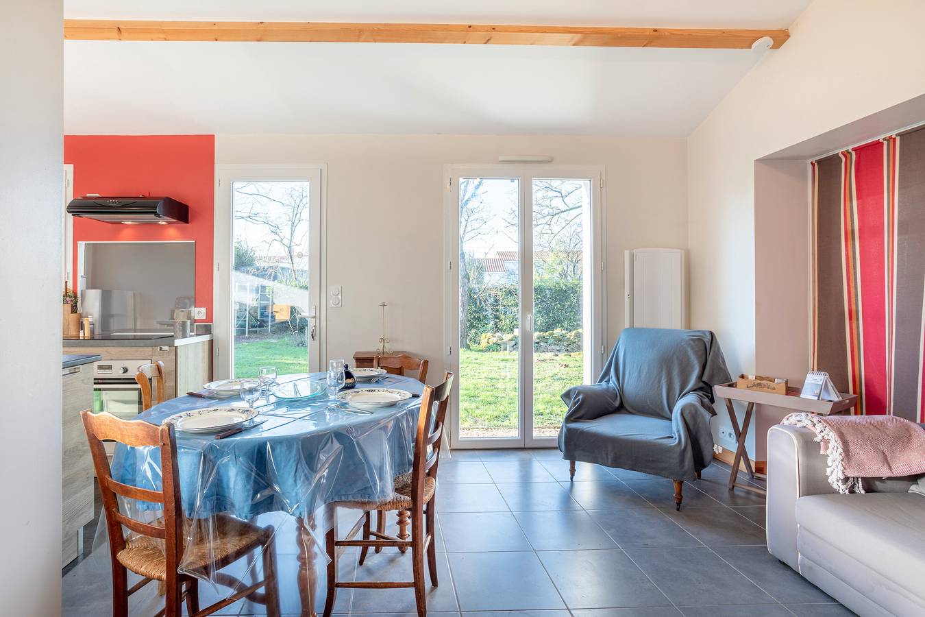 Maison de vacances 'Petite Maison' avec jardin privé et Wi-Fi in Saint-Georges-de-Pointindoux, Vallée de la Loire