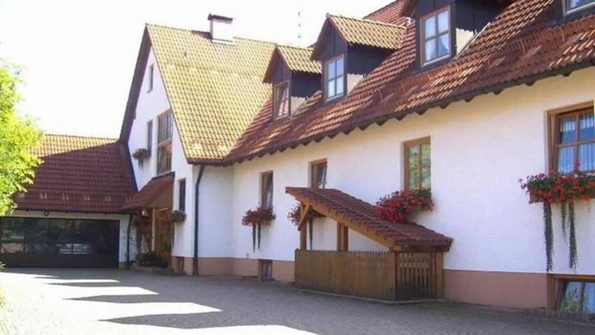 Ferienwohnung für 6 Personen, mit Garten in Obertrubach
