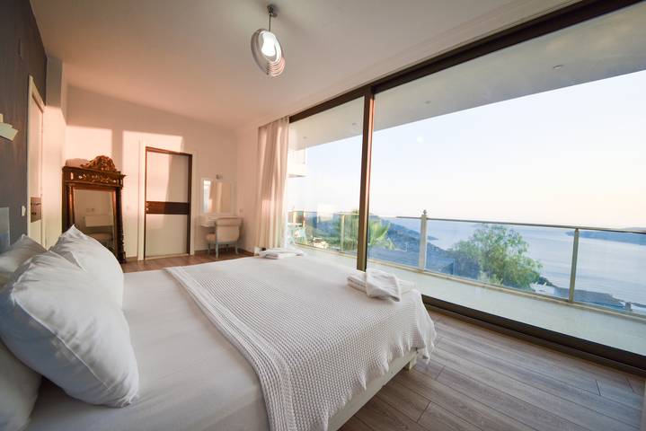 Villa für 6 Personen mit Pool in Kaş, Saklıkent