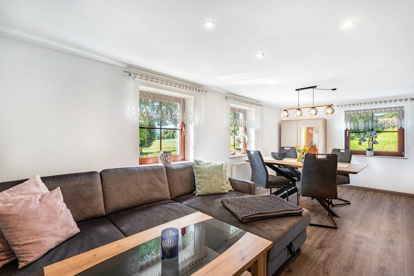Entire apartment, Apartment 'Ferienwohnung Am Augusttal' with Mountain View, Private Terrace and Wi-Fi in Hainewalde, Zittau Mountains