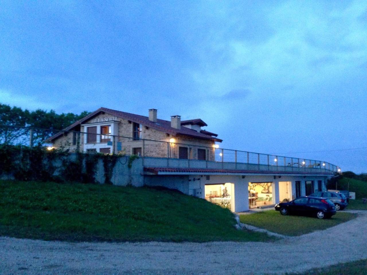 Apartamentos Villa Sofía in San Vicente de la Barquera, Oyambre