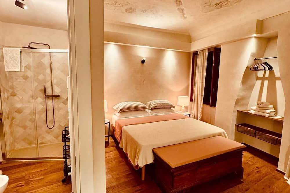Entire apartment, Atelier Arringo Suite in Ascoli Piceno, Monti Sibillini National Park