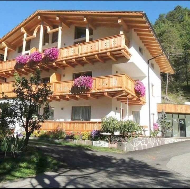 Residence Brunello in St. Ulrich in Gröden, Dolomiti Superski
