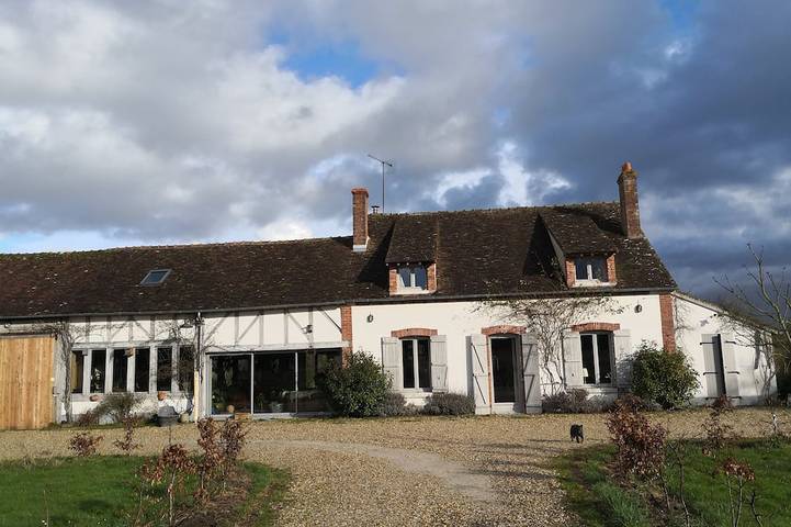 Gîte pour 8 personnes, avec terrasse et jardin