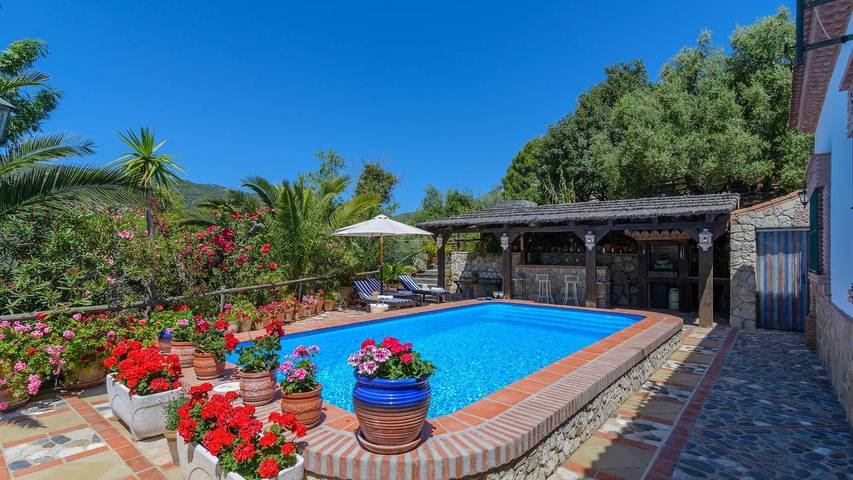Ferienhaus für 9 Personen, mit Balkon/Terrasse und Pool in Gaucín
