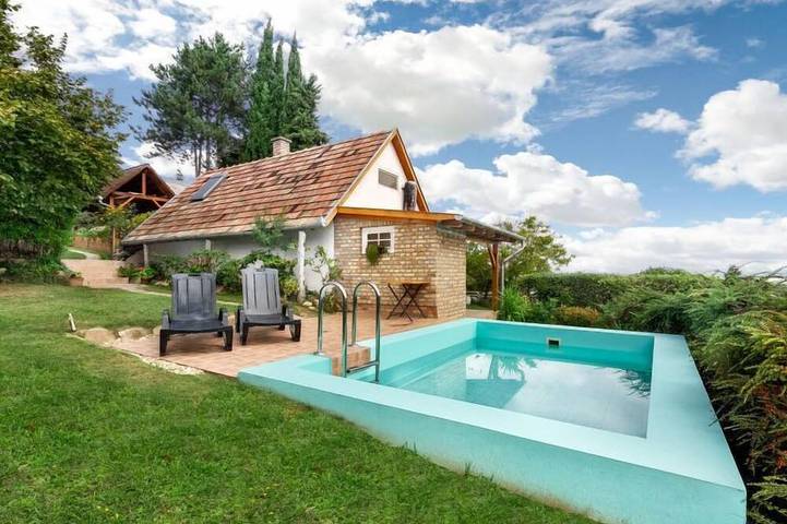 Maison de vacances pour 9 personnes, avec piscine et jardin, animaux acceptés - 1