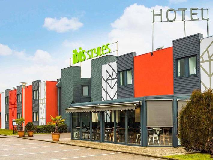 Hôtel pour 2 personnes, avec terrasse, animaux acceptés à Val-de-Reuil - 3