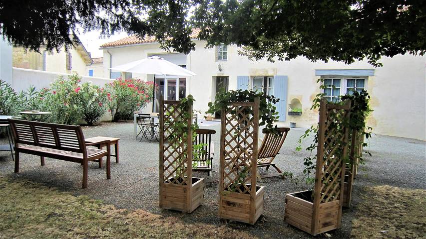 Gîte pour 6 personnes, avec terrasse et jardin à Puyravault - 2