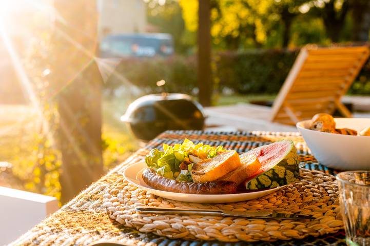 Location de vacances pour 8 personnes, avec jardin à Vasles