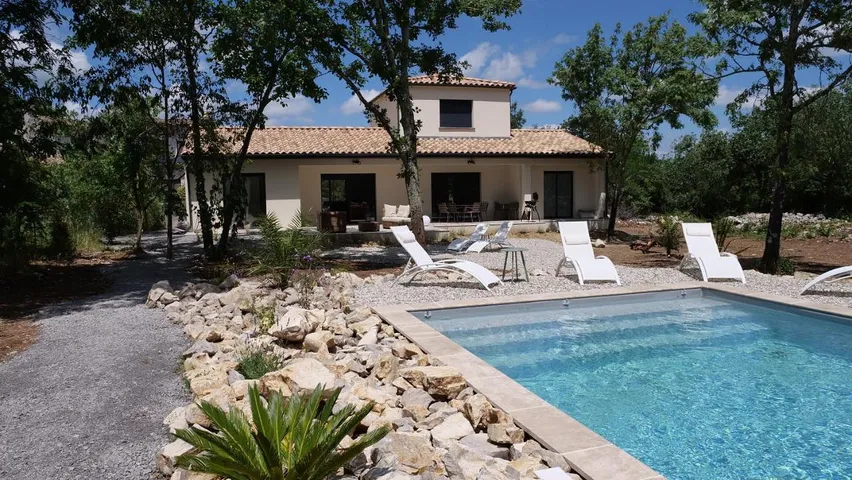 Villa für 10 Personen, mit Pool und Garten, kinderfreundlich - 1