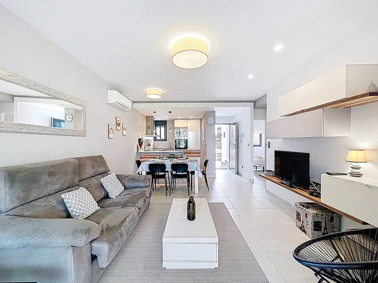 Hel lägenhet, Lägenhet för 6 Personer med pool in Torrevieja, Costa Blanca