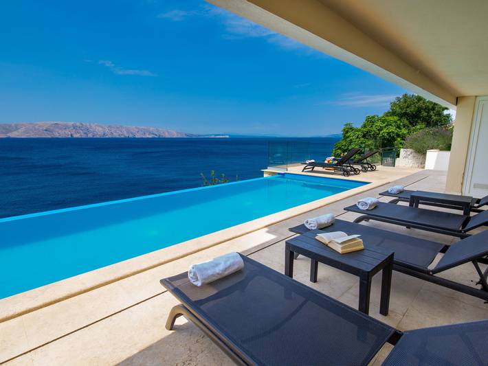 Ferienwohnung für 4 Personen, mit Terrasse und Garten, mit Haustier in Kvarner Bucht - 2