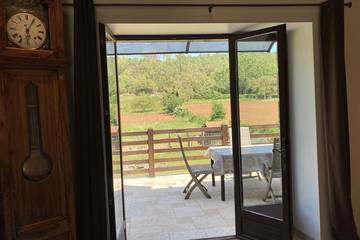Gîte pour 4 personnes, avec jardin à Payrignac