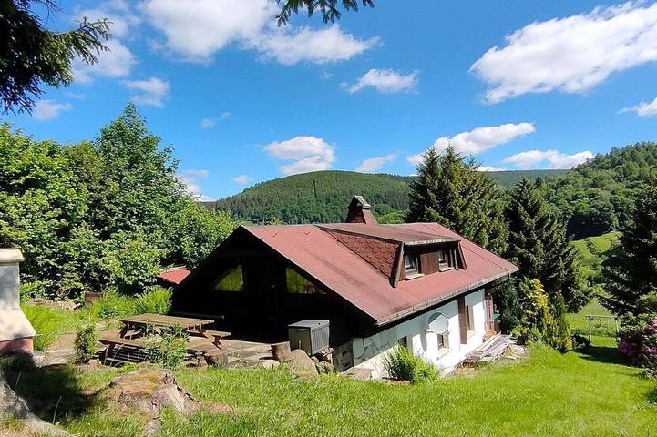 Ferienhaus für 5 Personen, mit Balkon und Garten in Oberschönau