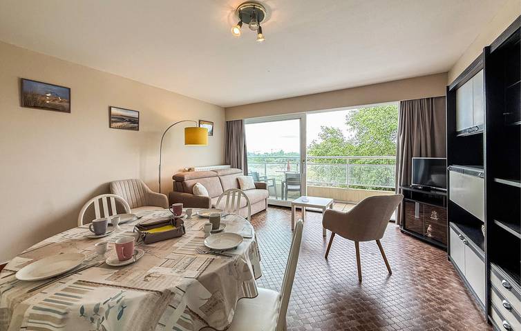Apartamento vacacional entero, Apartamento de vacaciones para 4 personas con terraza in Middelkerke, Costa de Bélgica