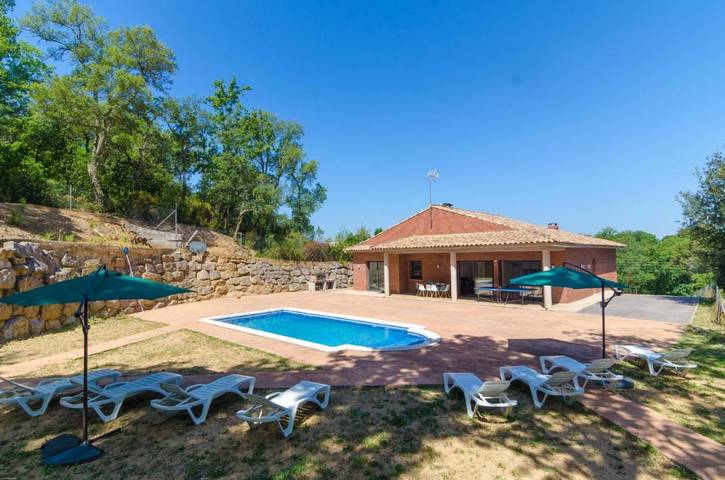 Casa rural para 11 personas, con Terraza además de Jardín y Piscina en Caldas de Malavella