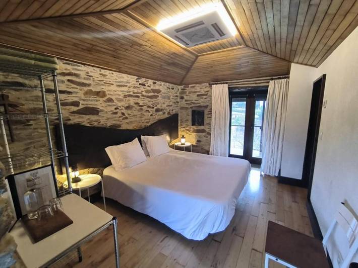 Gîte pour 2 personnes, avec terrasse et jardin ainsi que vue et sauna dans Melres - 2