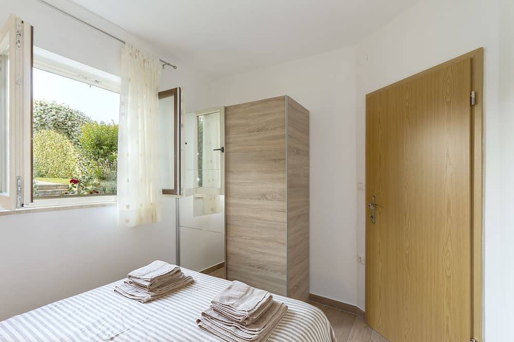 Free heated pool, 3 km from the sea, barbecue, Wifi, billiards, Wlan in Pula, Pula-Medulin