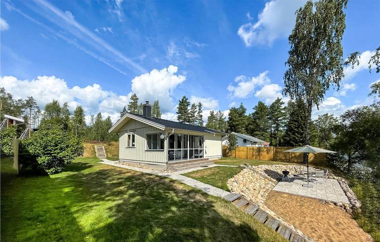 Hus för 4 Personer med trädgård in Vaggeryds region