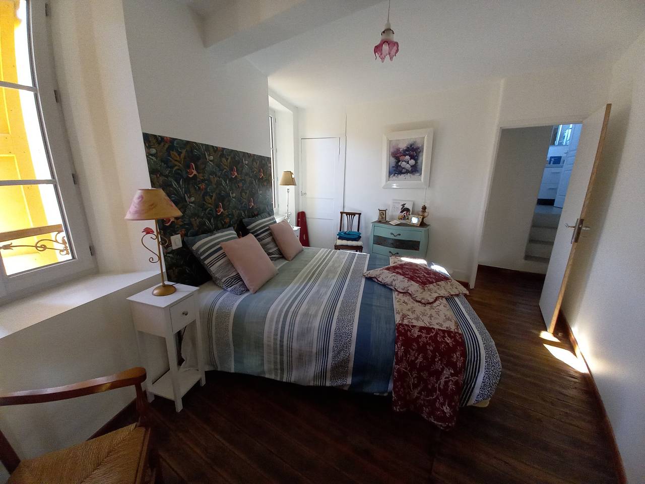 Bed & Breakfast 'Chambre Bleue - Ostau La Lutz' mit Gemeinschaftsterrasse, Garten & Wlan in Saint-Germain-de-Calberte, Cevennen