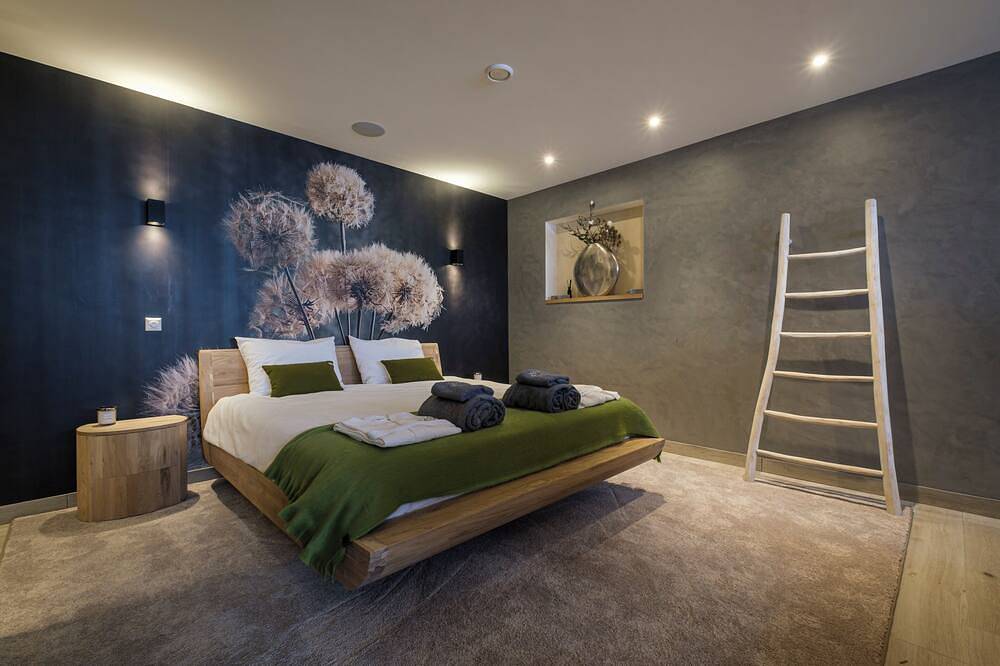 Relax in Wellness Room with Sauna and Spa Bath and luxurious outdoor seating. in IJsselmeer