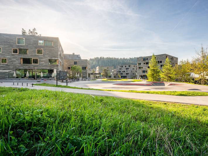 Ferienwohnung für 8 Personen, mit Garten und Ausblick, mit Haustier in Laax