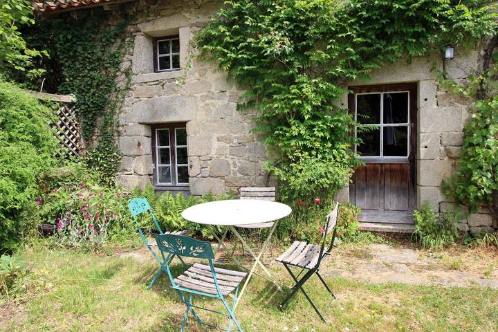 Gîte pour 2 personnes, avec jardin dans Haute-Vienne - 2