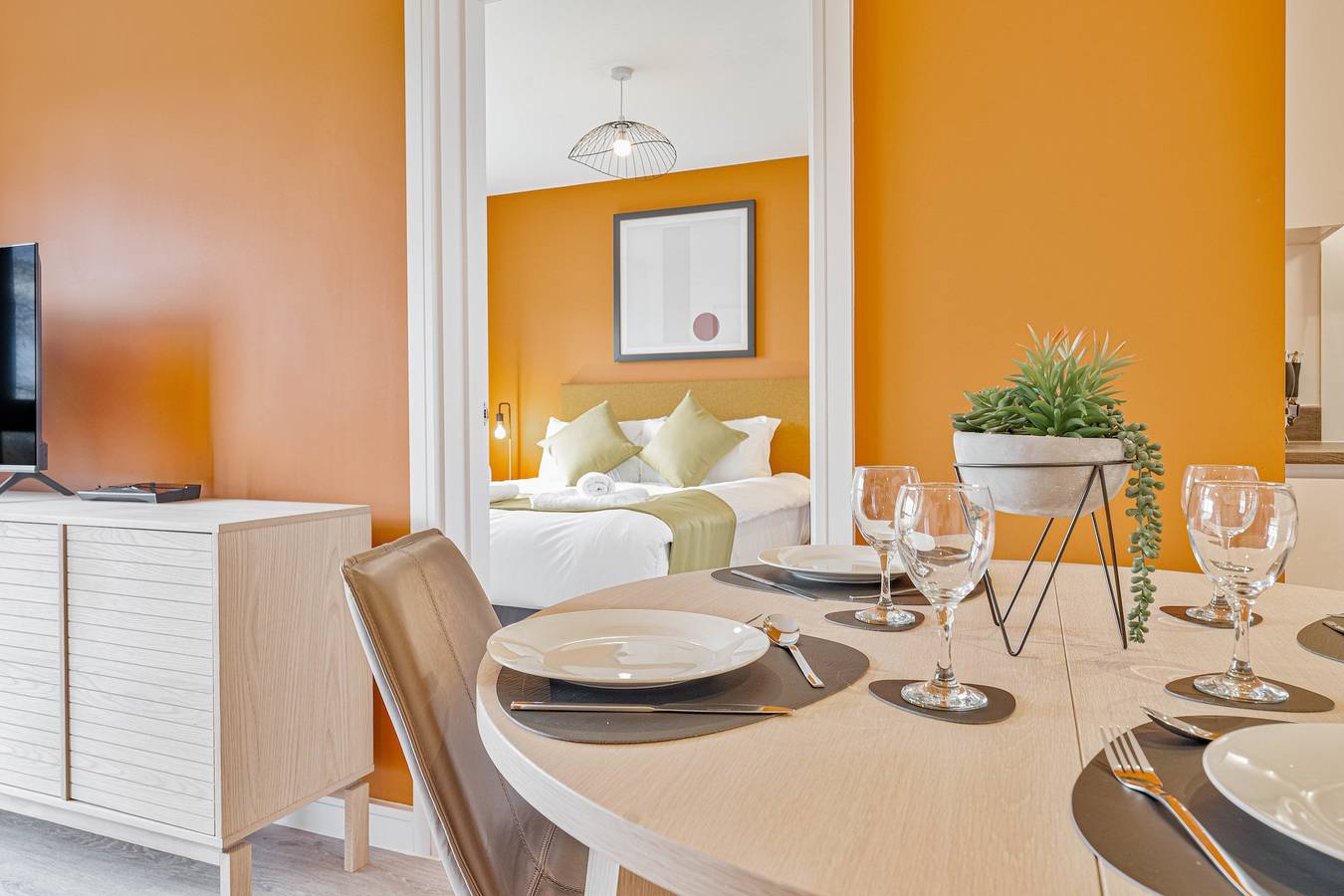 Entire apartment, Stay Zeni, Hardwick House Derby Modern 2 Bed Flat in Derby, East Midlands